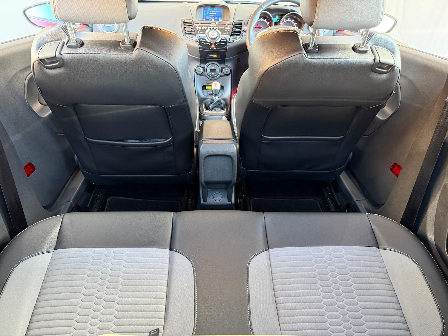 Used Ford Fiesta 2017 for sale - 76432475: Photo 48