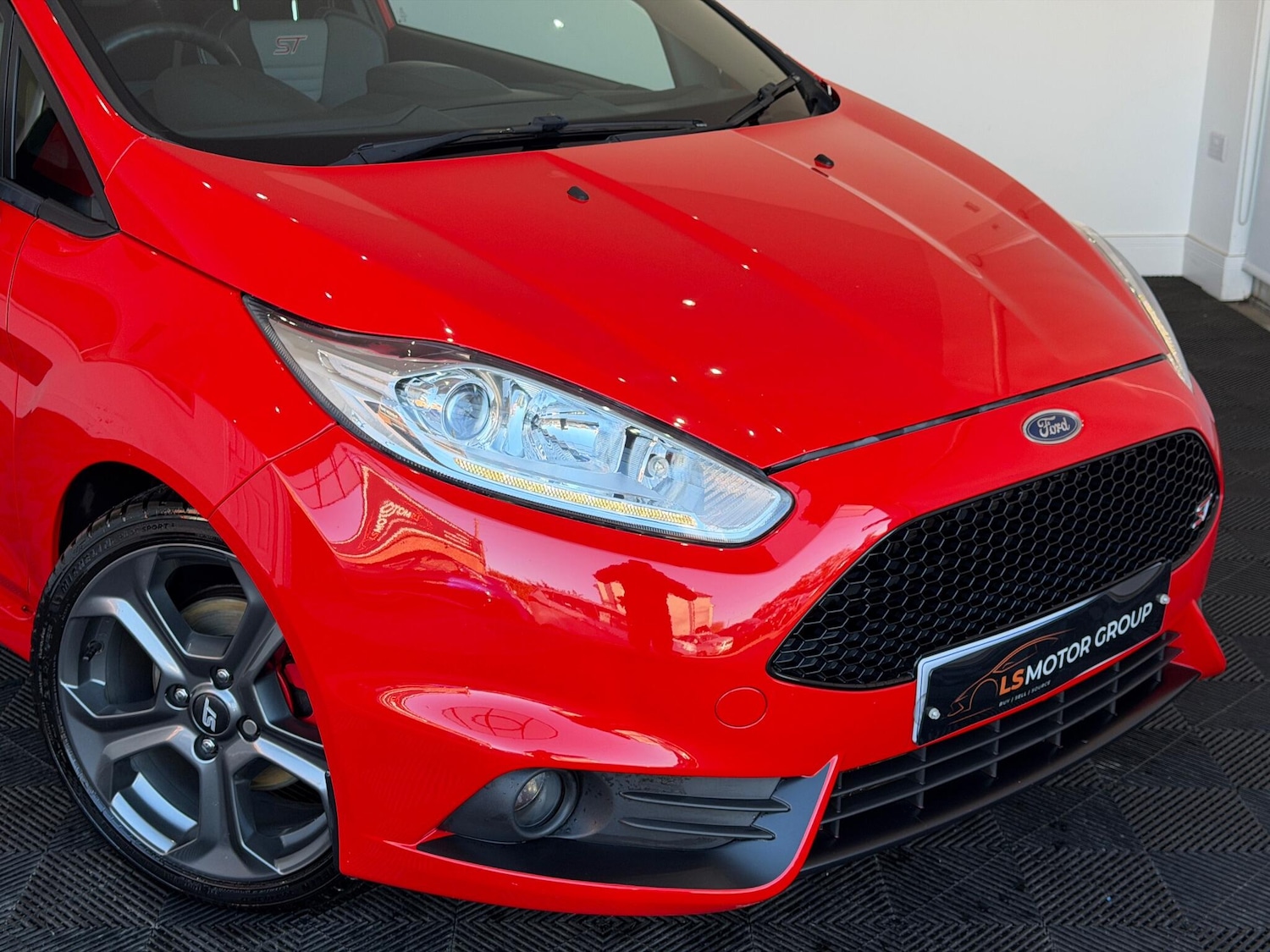 Used Ford Fiesta 2017 for sale - 76432475: Photo 8