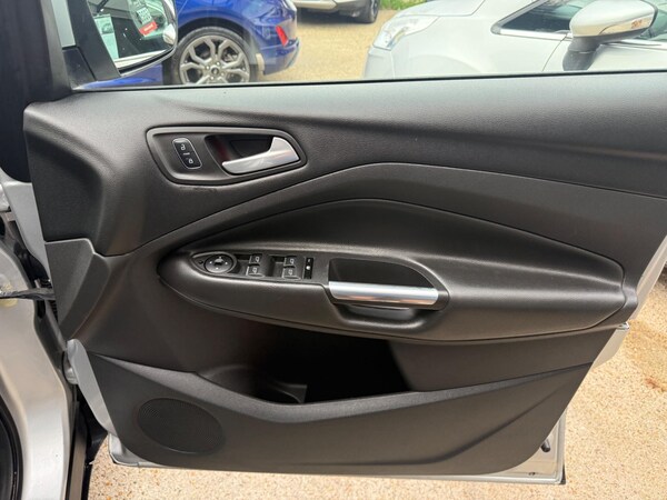 Used Ford Kuga 2017 for sale - 76336561: Photo 26