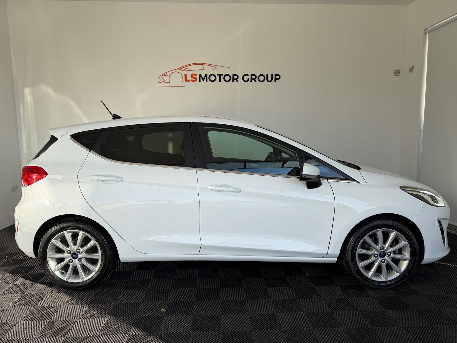 Used Ford Fiesta 2019 for sale - 76727082: Photo 9