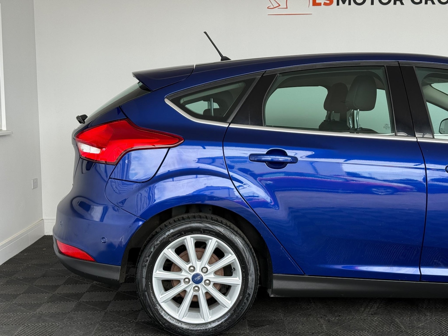 Used Ford Focus 2017 for sale - 76690030: Photo 14