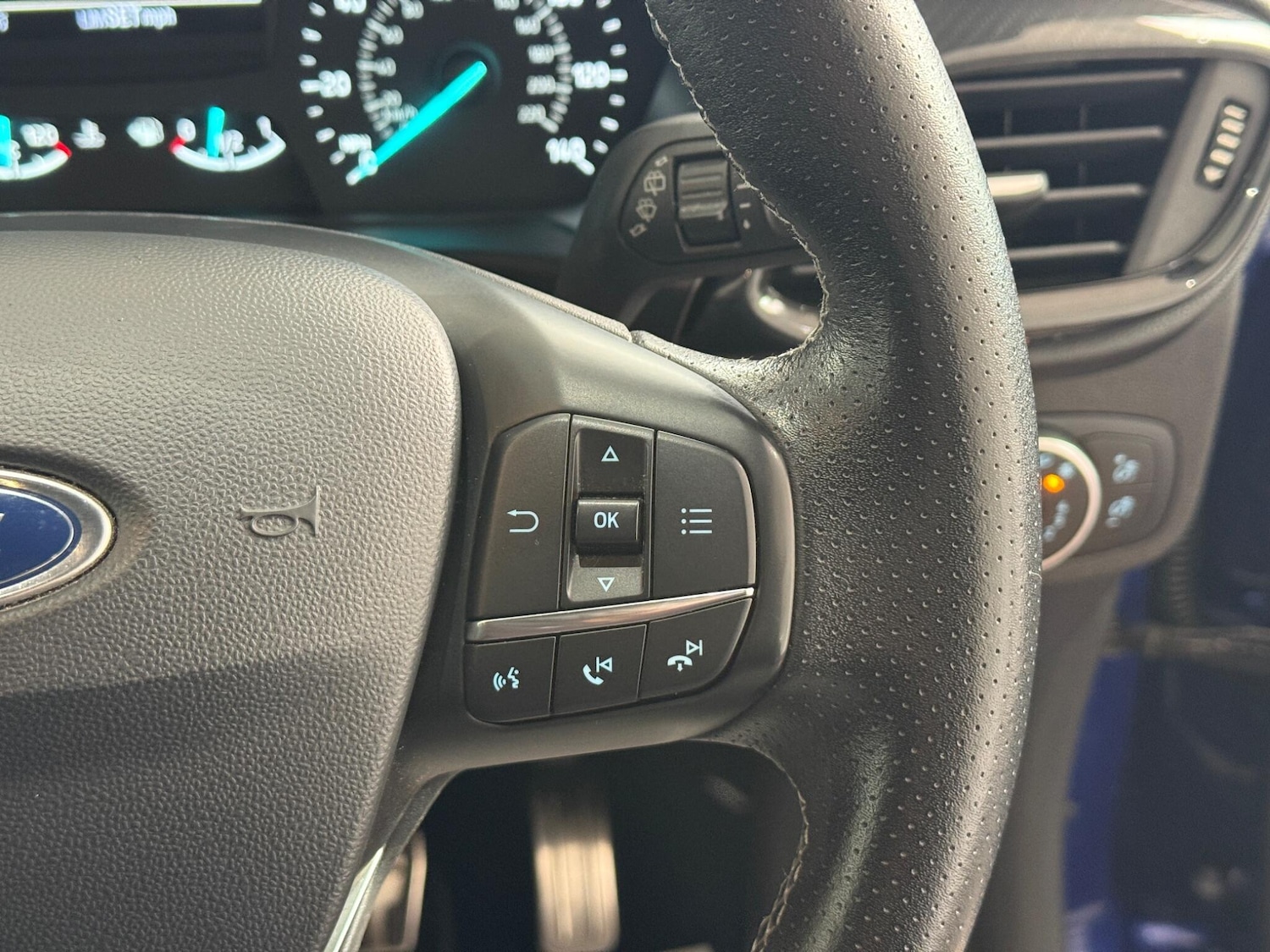 Used Ford Fiesta 2018 for sale - 76432419: Photo 28