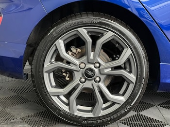 Used Ford Fiesta 2018 for sale - 76432419: Photo