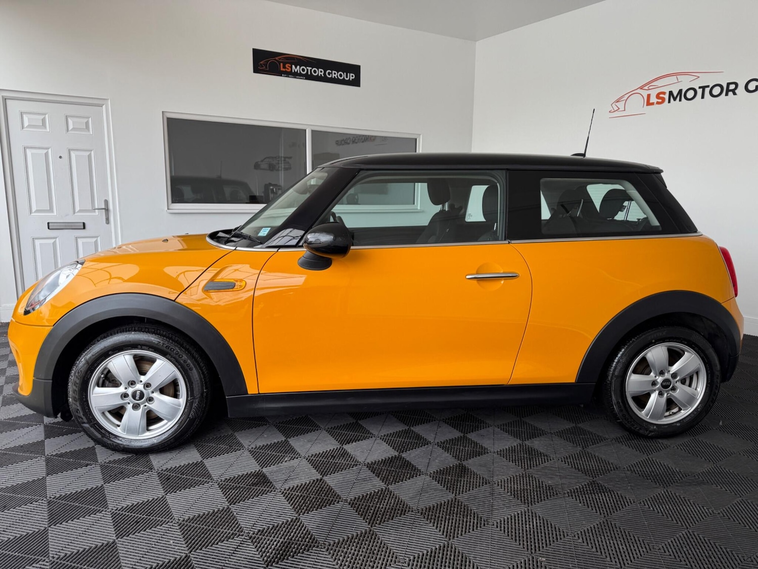 Used MINI Hatch 2014 for sale - 76432892: Photo 11