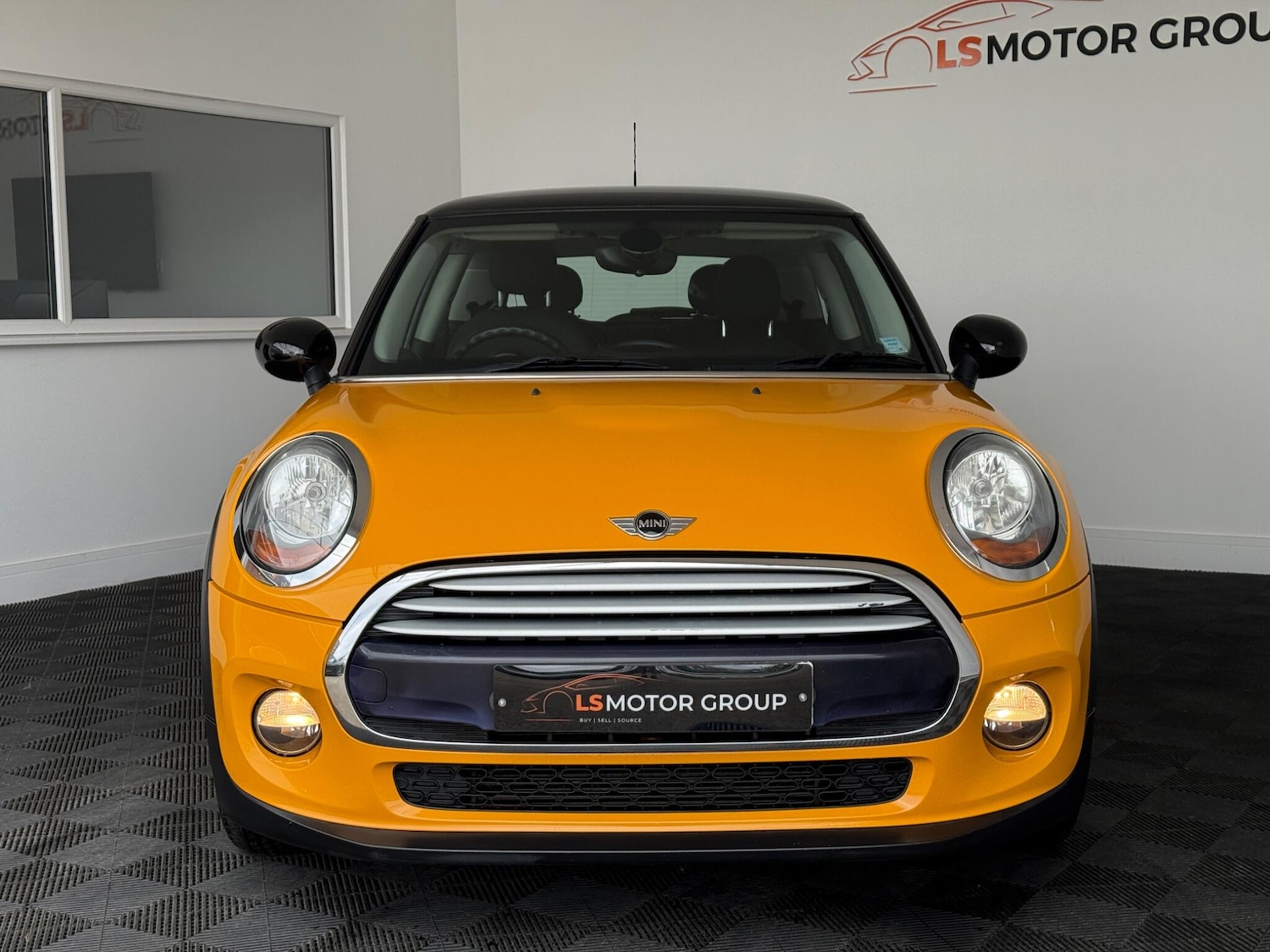 Used MINI Hatch 2014 for sale - 76432892: Photo 2