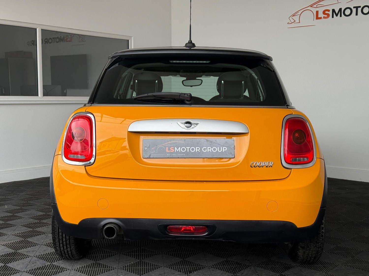 Used MINI Hatch 2014 for sale - 76432892: Photo 6