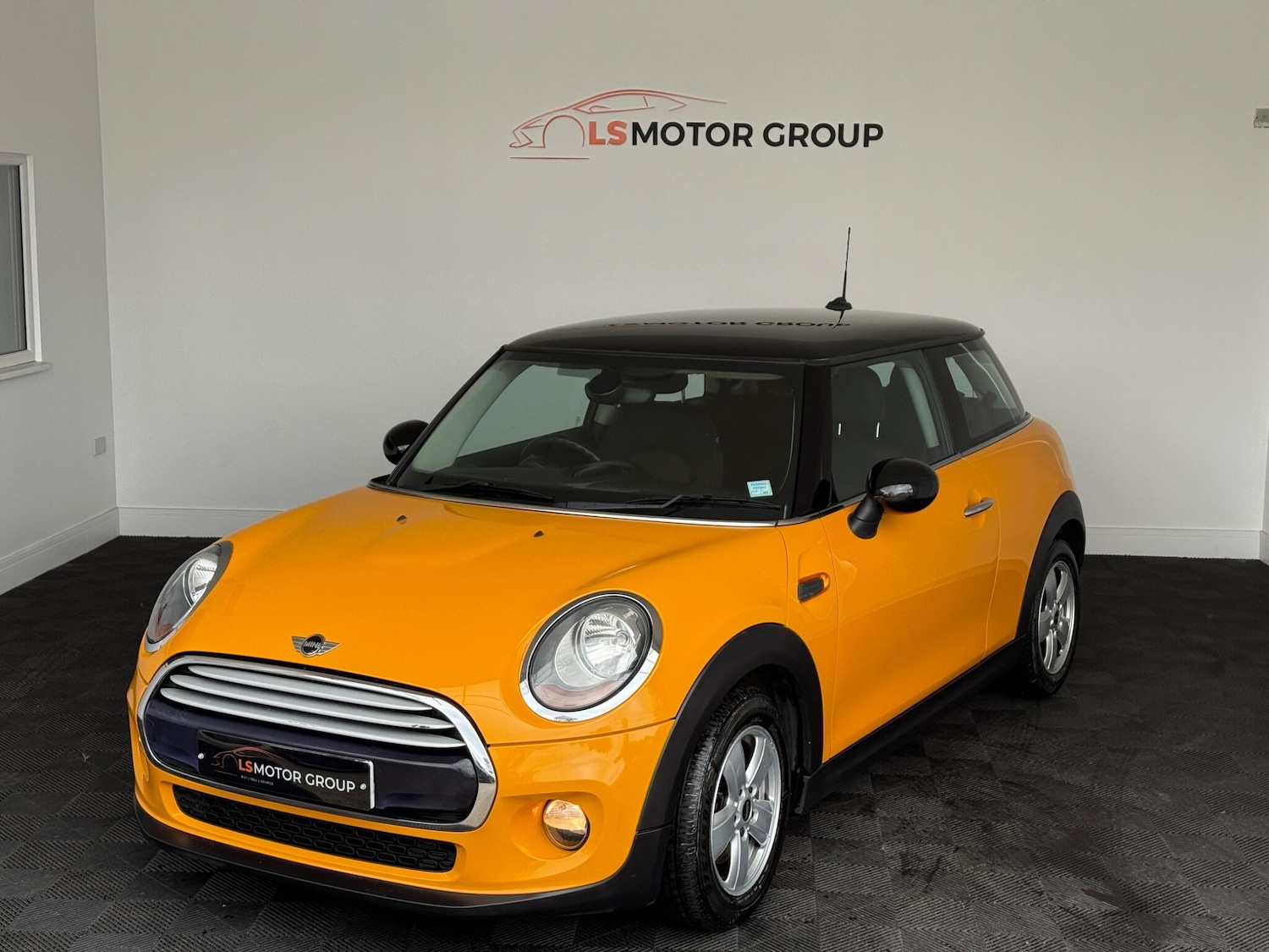 Used MINI Hatch 2014 for sale - 76432892: Photo 9