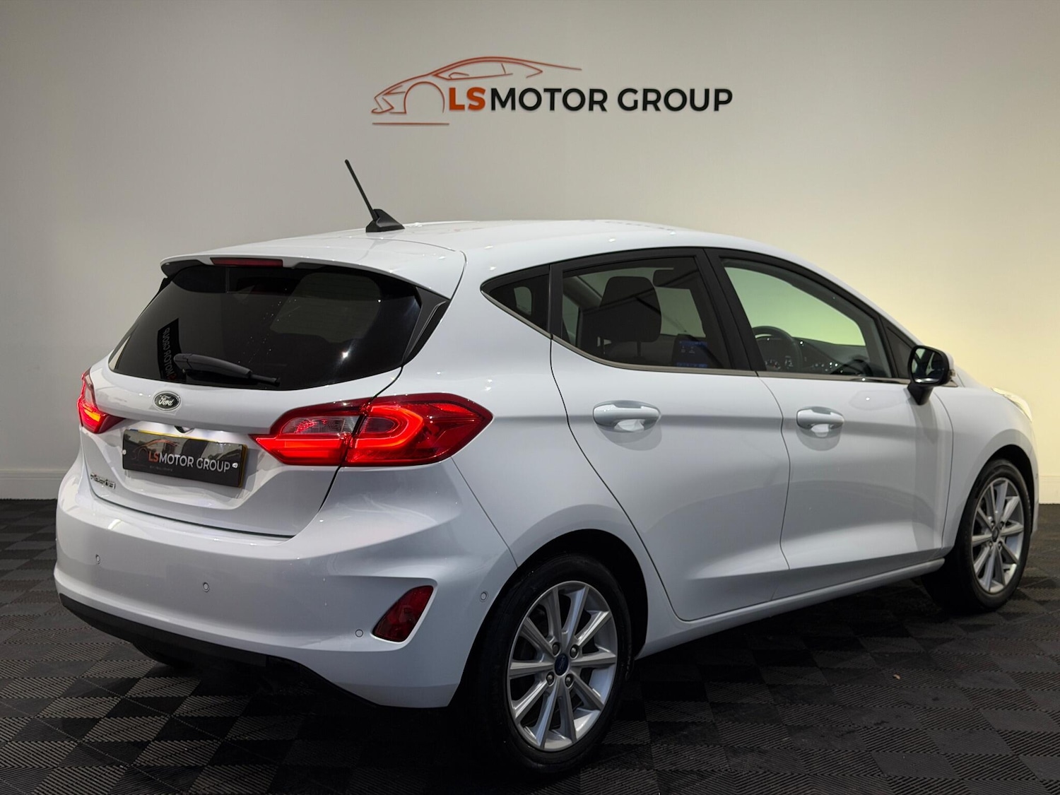 Used Ford Fiesta 2018 for sale - 76886510: Photo 7
