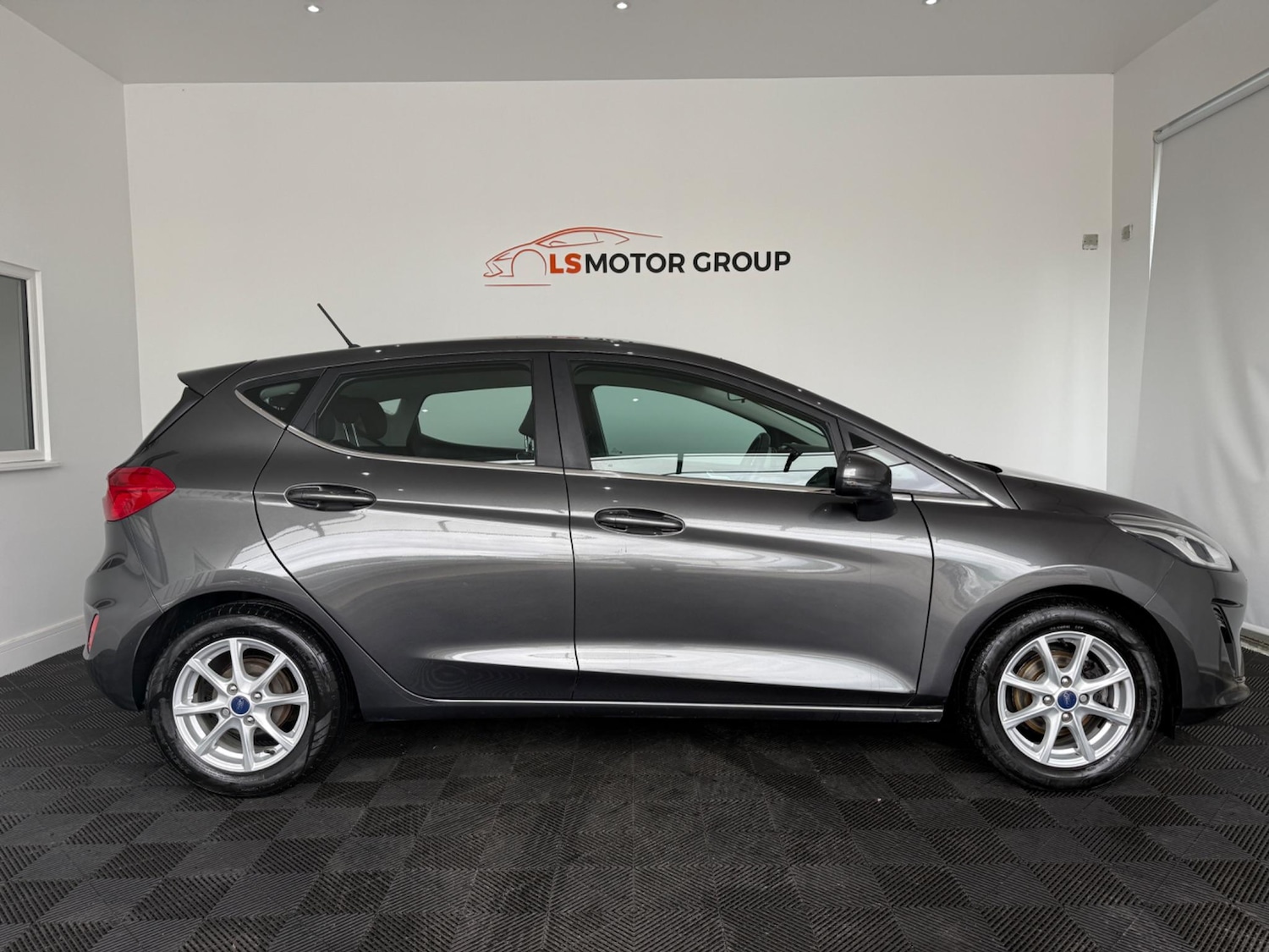 Used Ford Fiesta 2018 for sale - 76432105: Photo 10