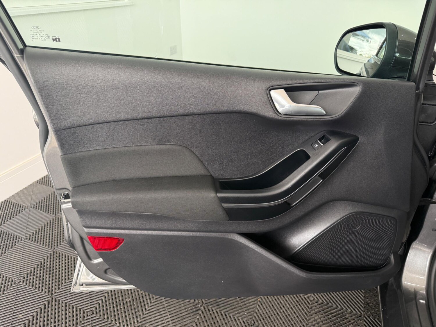 Used Ford Fiesta 2018 for sale - 76432105: Photo 30