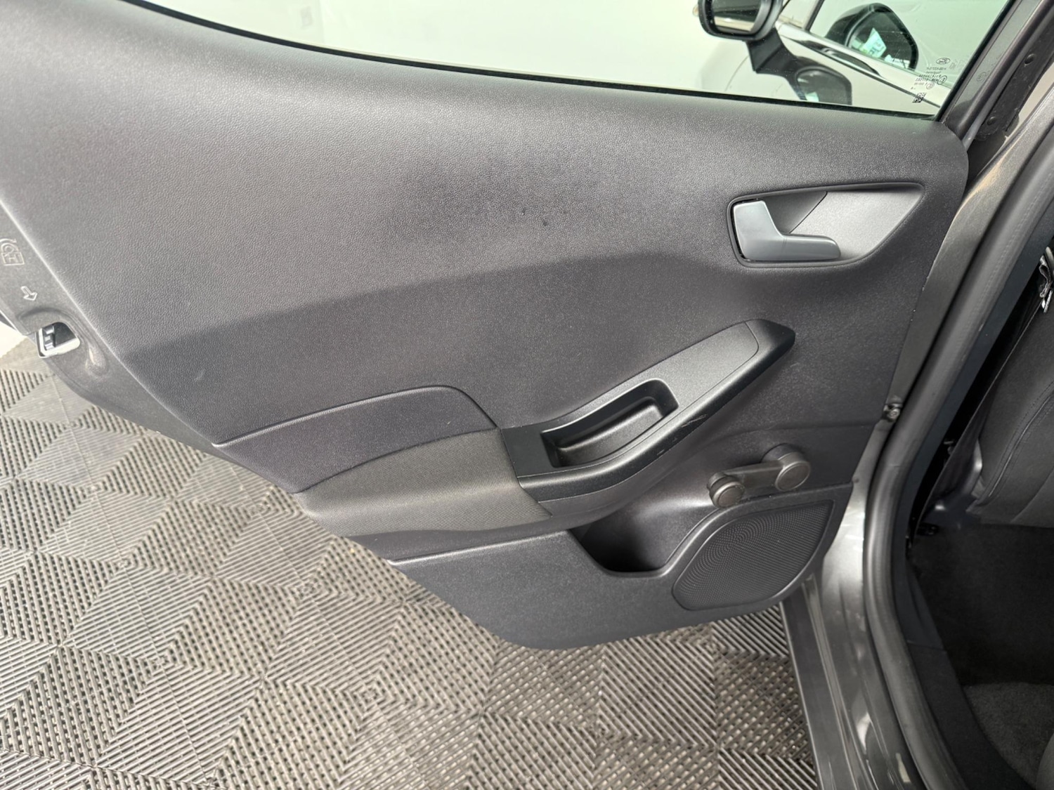 Used Ford Fiesta 2018 for sale - 76432105: Photo 36