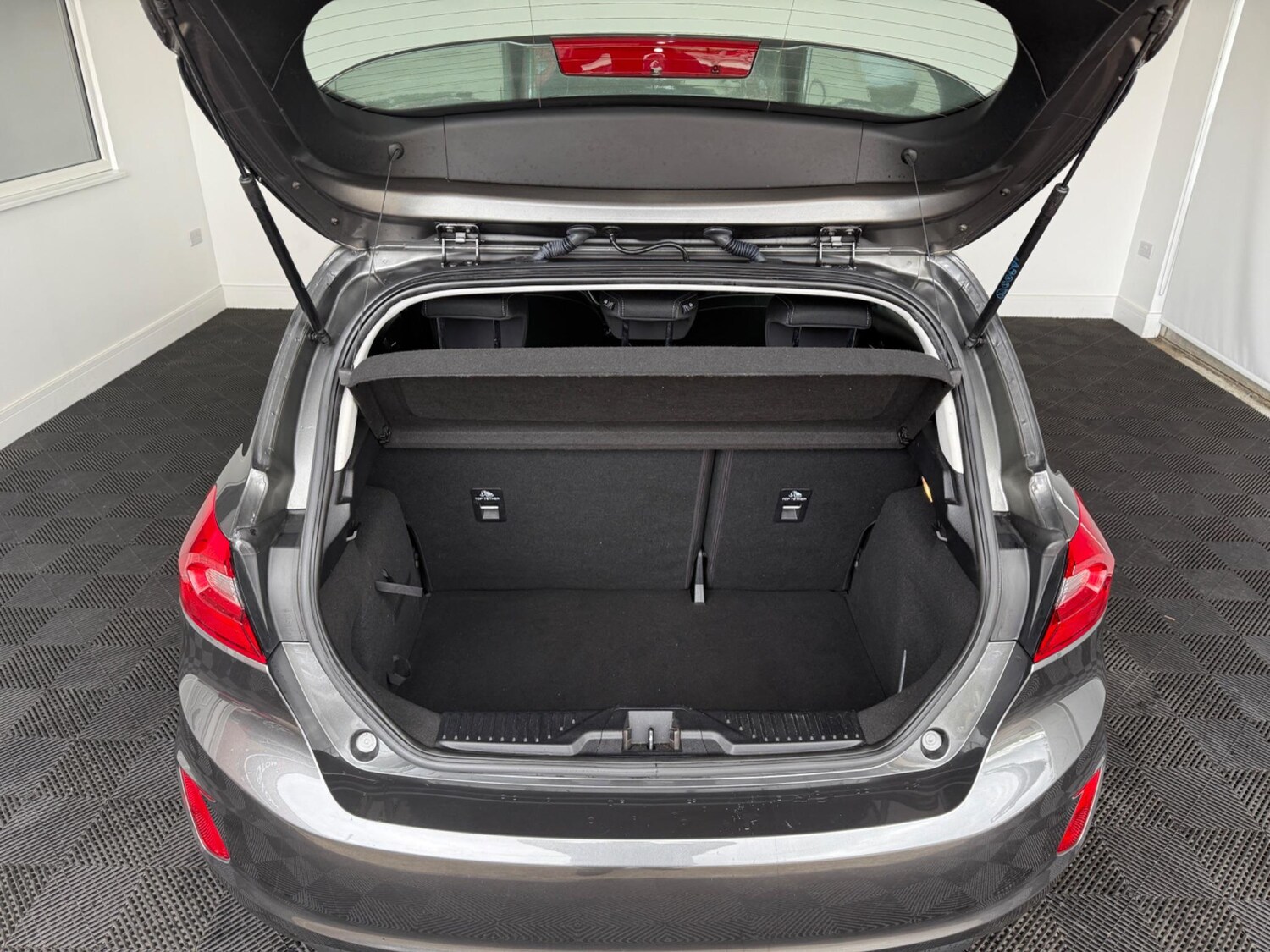 Used Ford Fiesta 2018 for sale - 76432105: Photo 37