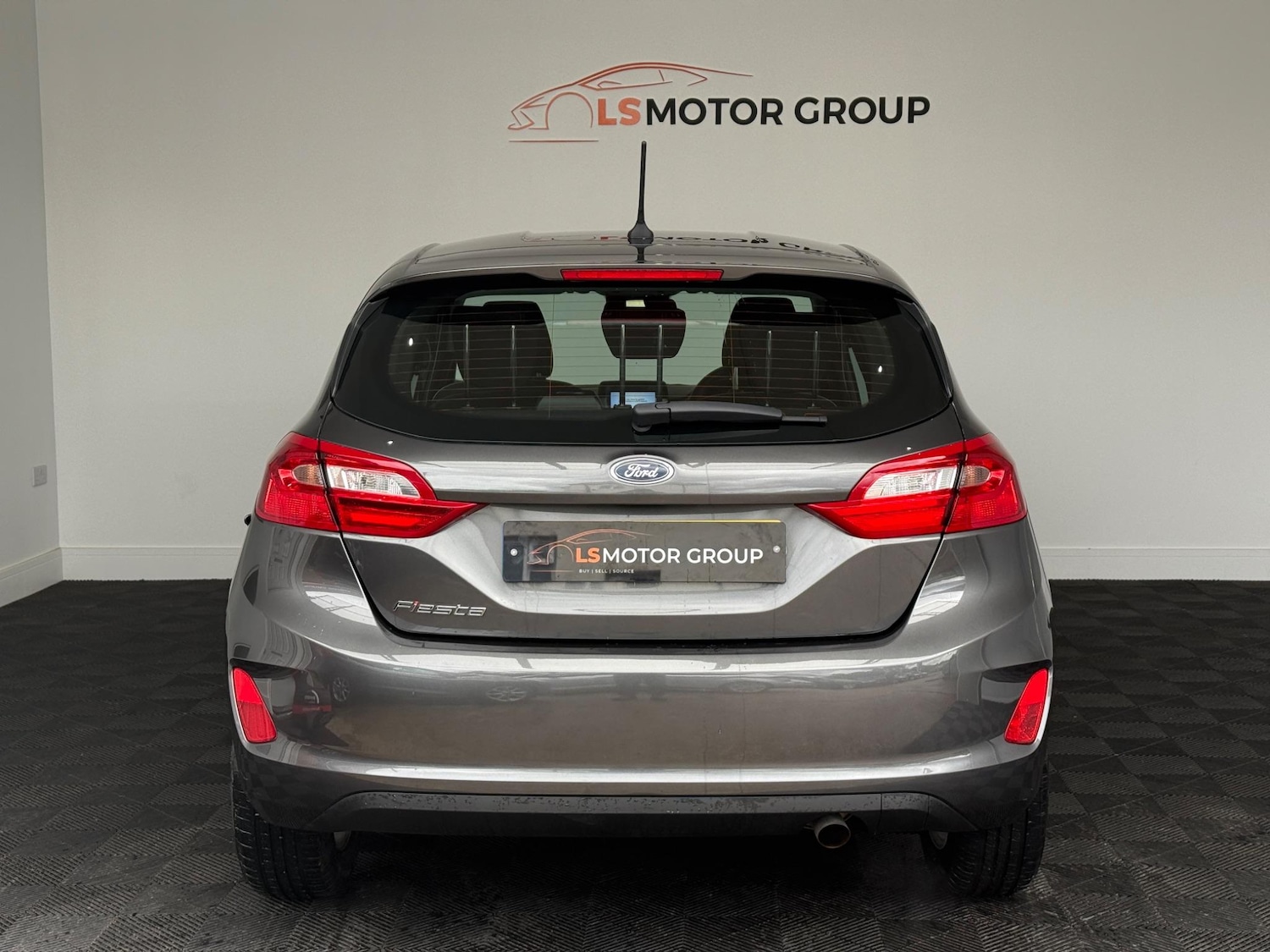 Used Ford Fiesta 2018 for sale - 76432105: Photo 8