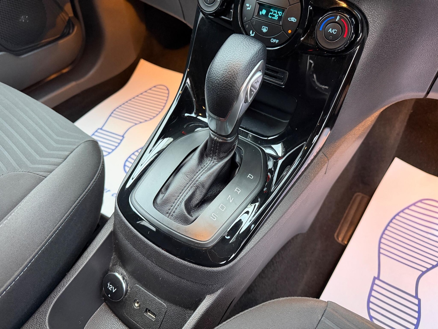 Used Ford Fiesta 2015 for sale - 76688581: Photo 18