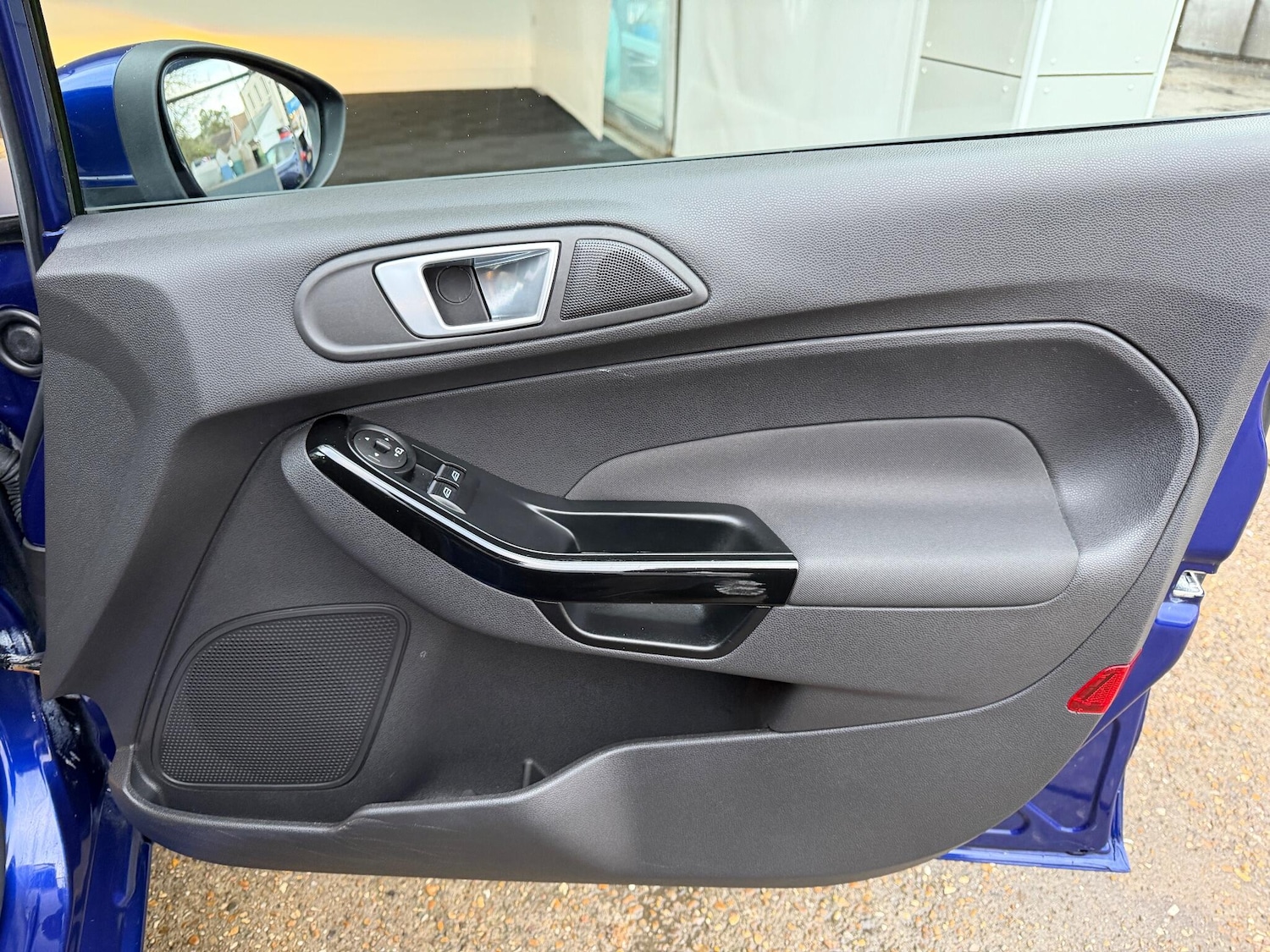 Used Ford Fiesta 2015 for sale - 76688581: Photo 23