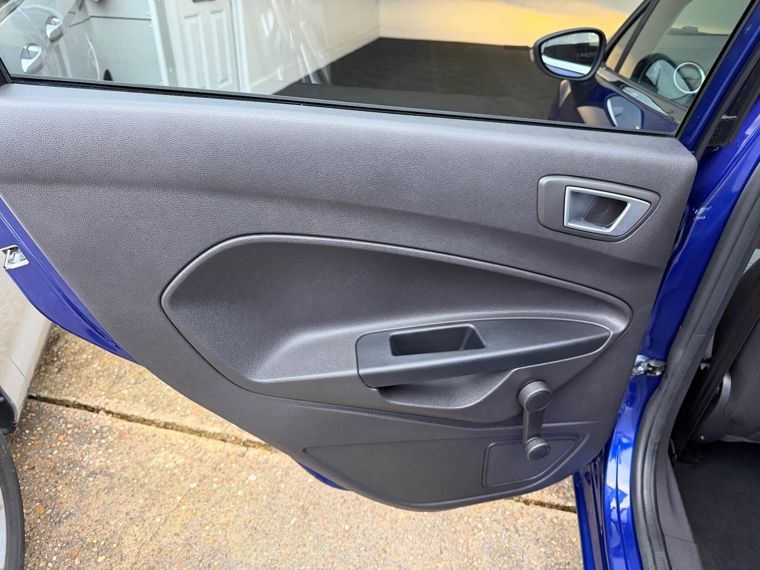 Used Ford Fiesta 2015 for sale - 76688581: Photo 32