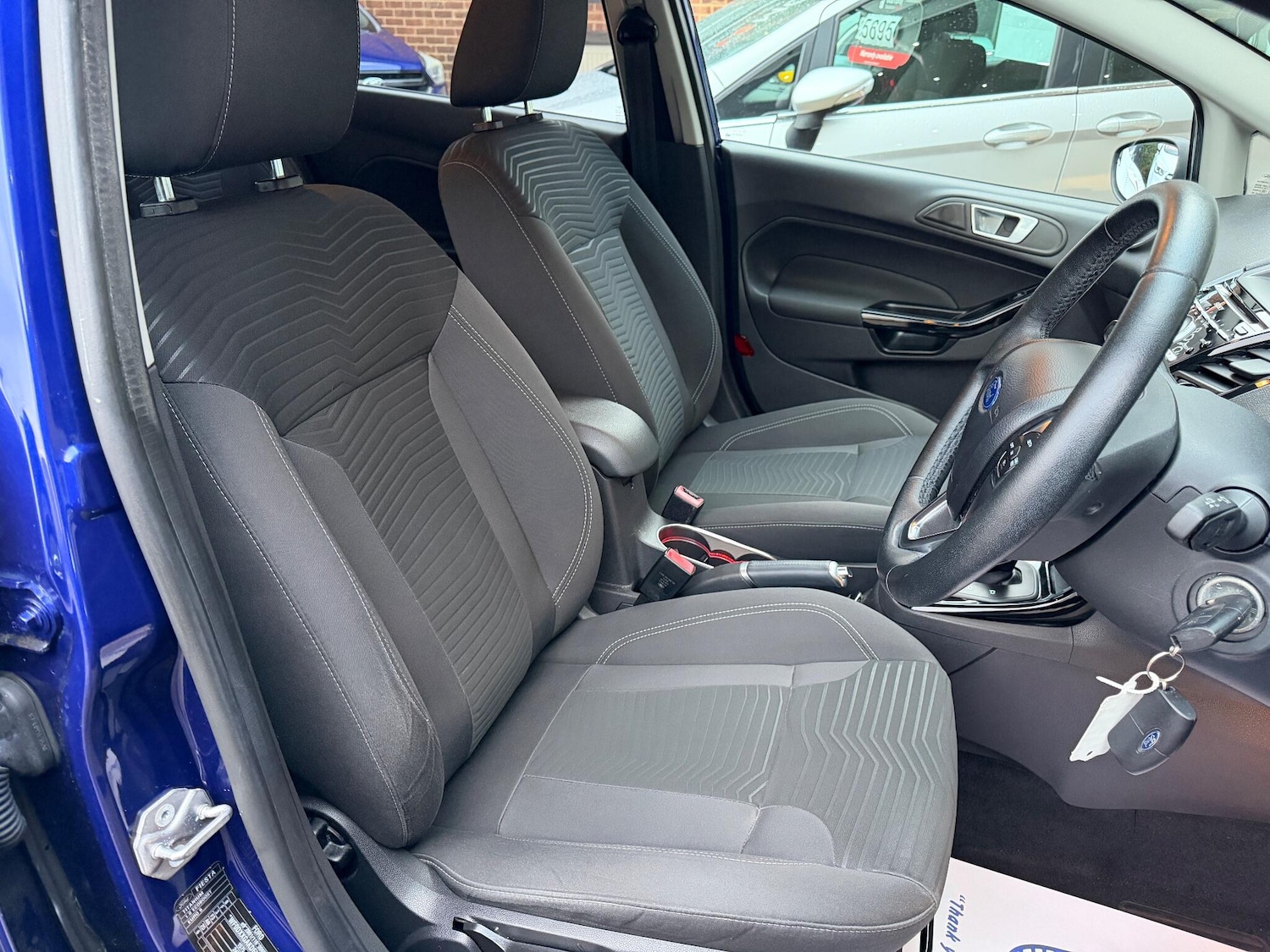 Used Ford Fiesta 2015 for sale - 76688581: Photo 4