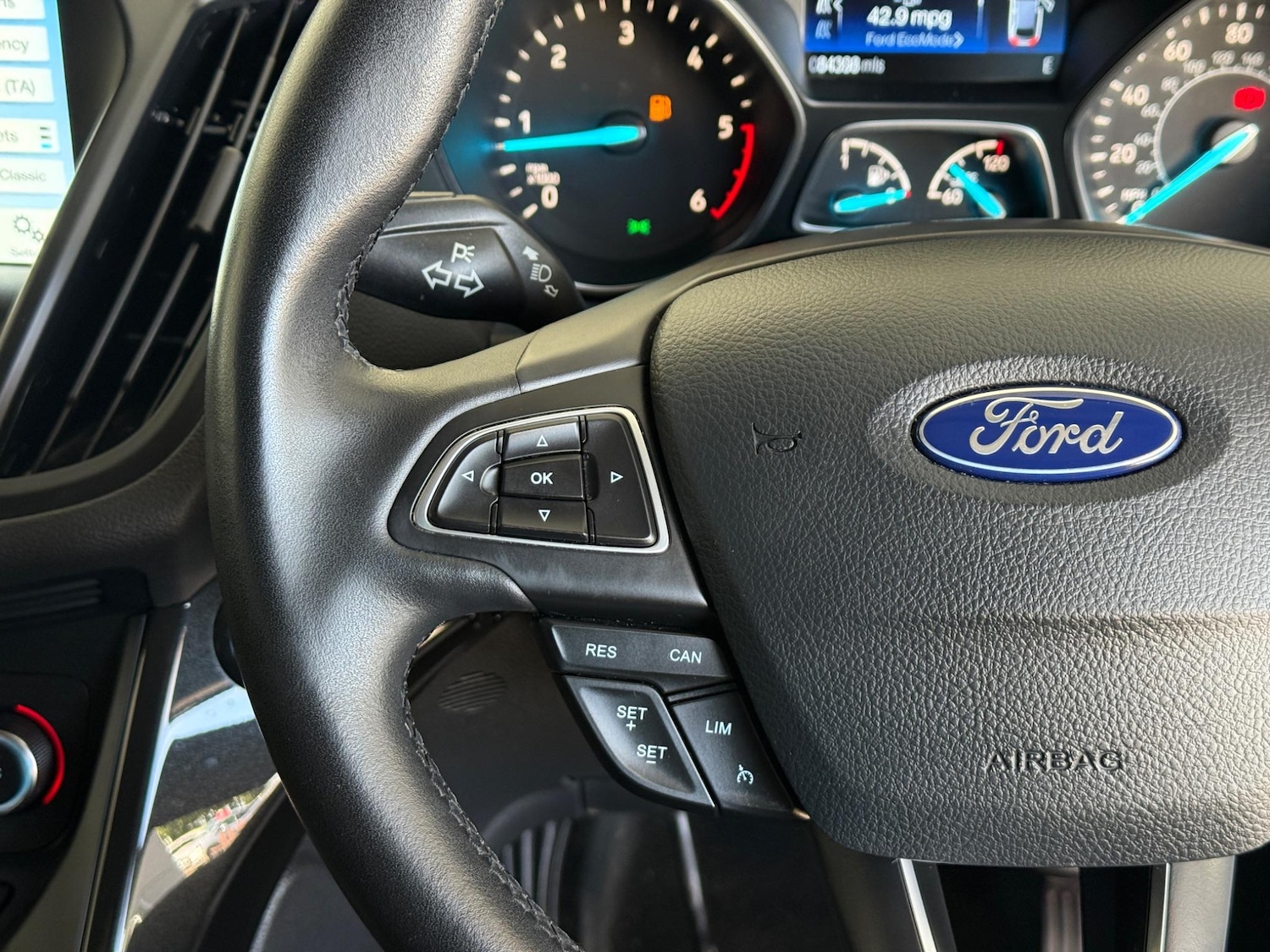 Used Ford Kuga 2017 for sale - 76689011: Photo 29