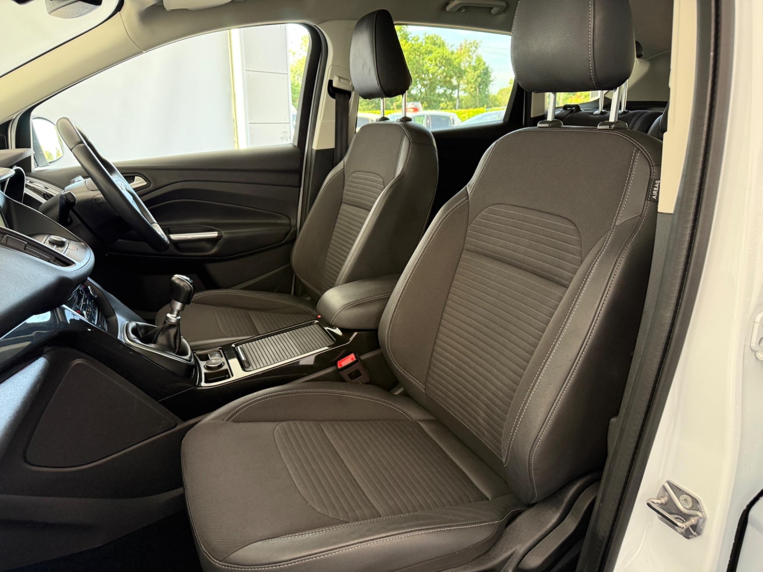 Used Ford Kuga 2017 for sale - 76689011: Photo 35