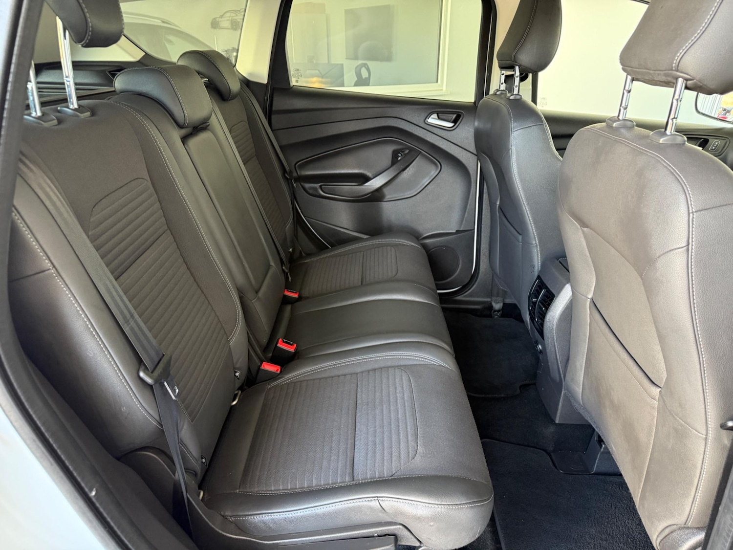 Used Ford Kuga 2017 for sale - 76689011: Photo 38