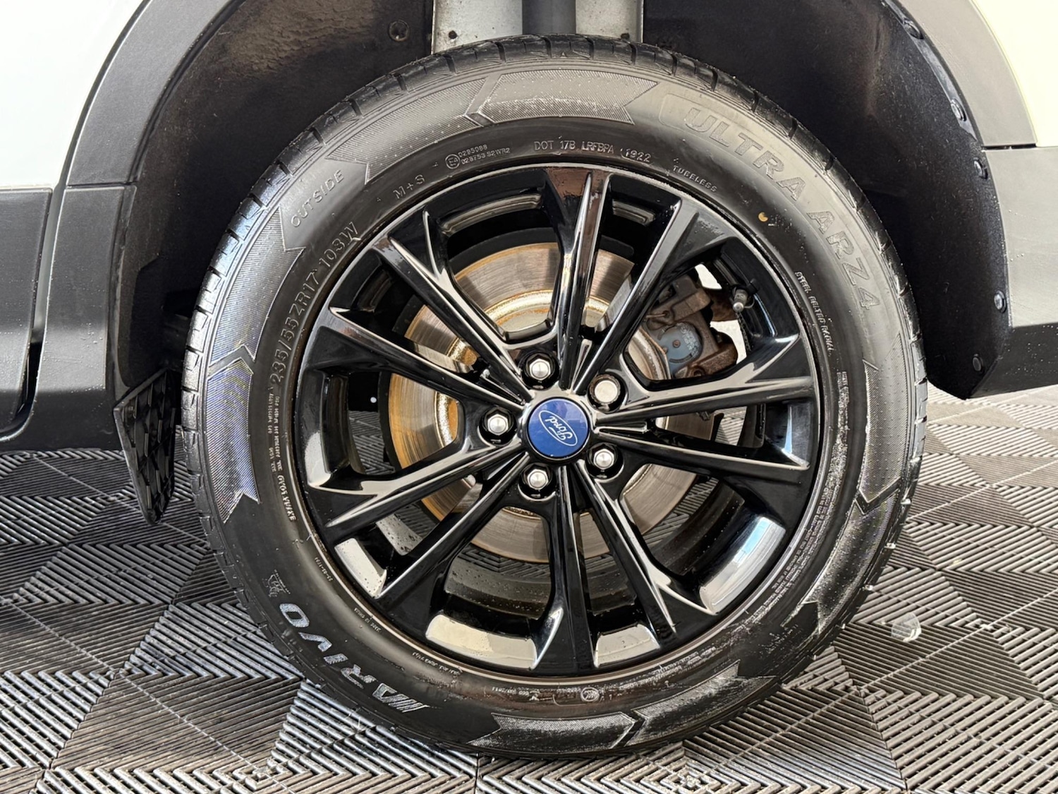 Used Ford Kuga 2017 for sale - 76689011: Photo 46