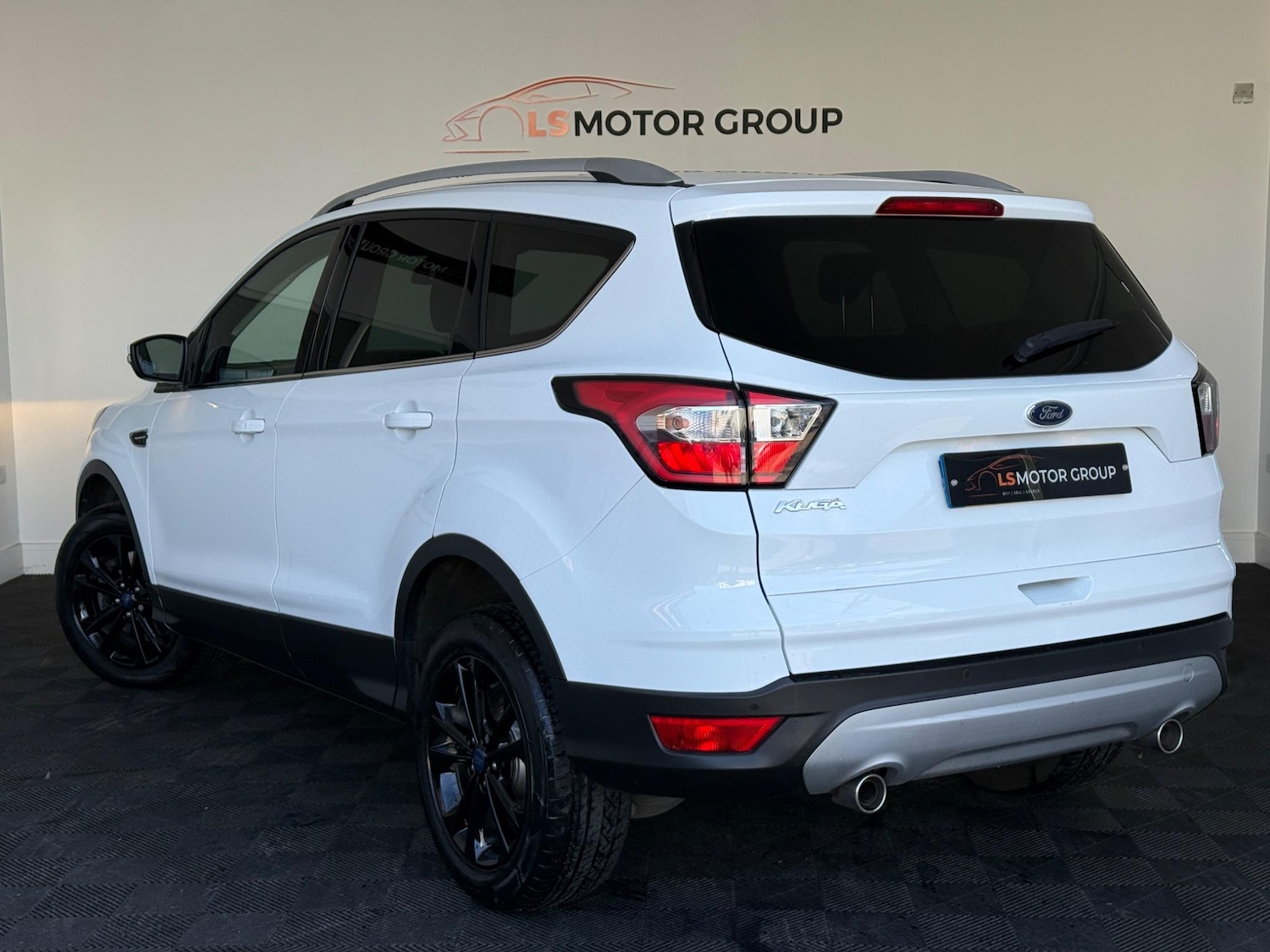 Used Ford Kuga 2017 for sale - 76689011: Photo 6
