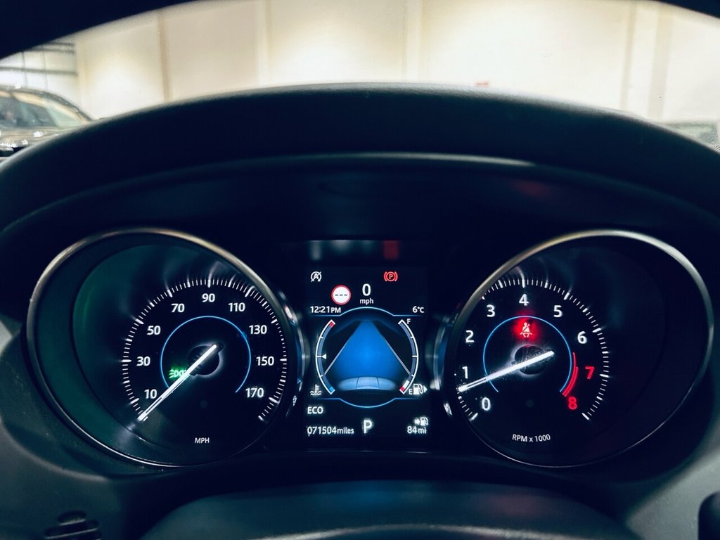 Used Jaguar XE 2017 for sale - 76686656: Photo 20