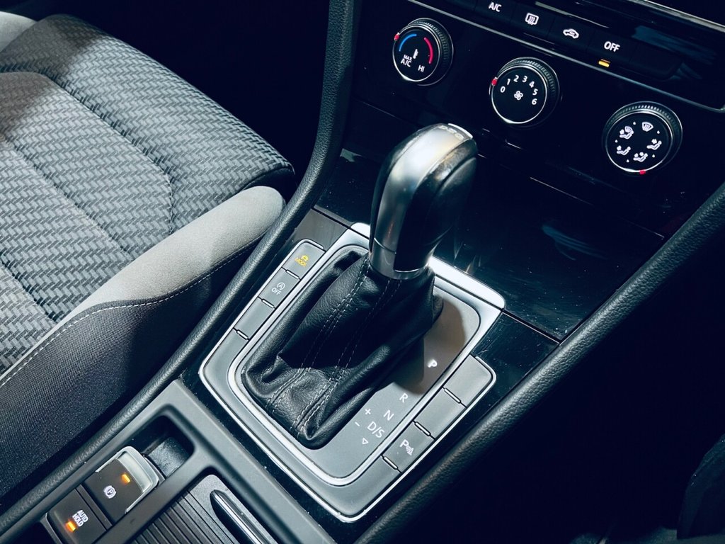 Used Volkswagen Golf 2019 for sale - 77583643: Photo 28