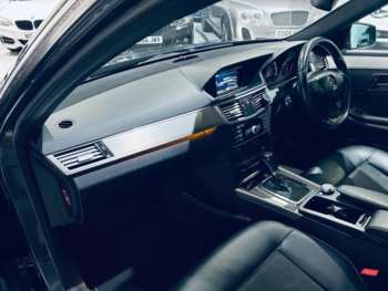 Used Mercedes-Benz E-Class 2010 for sale - 74833836: Photo