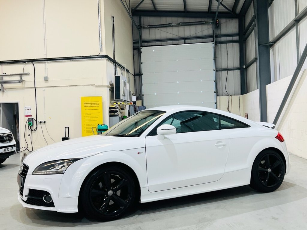 Used Audi TT 2011 for sale - 77820857: Photo 17