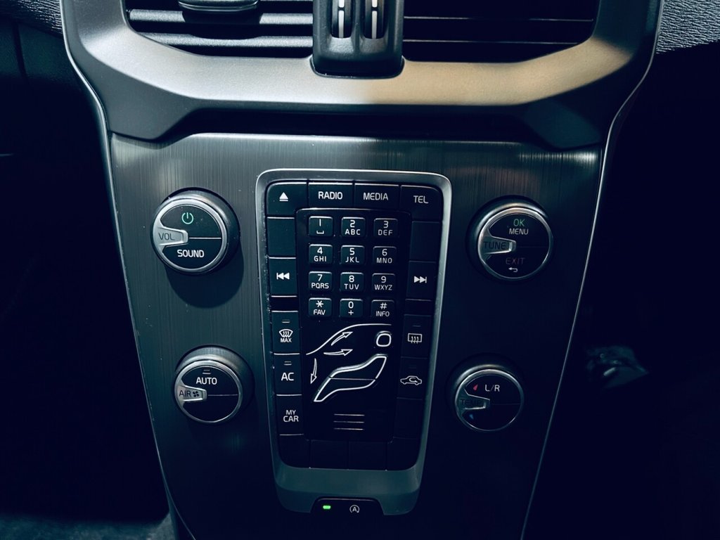 Used Volvo V40 2014 for sale - 77341747: Photo 20