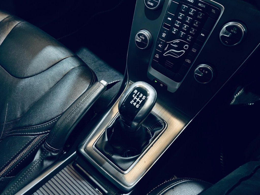 Used Volvo V40 2014 for sale - 77341747: Photo 21