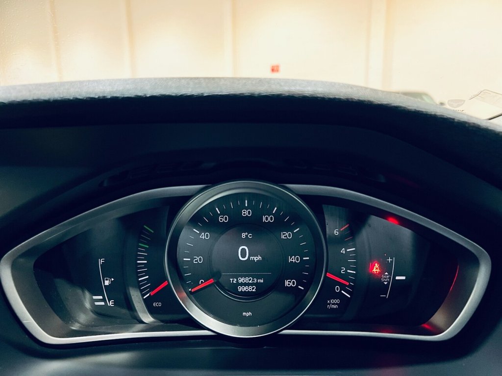 Used Volvo V40 2014 for sale - 77341747: Photo 27