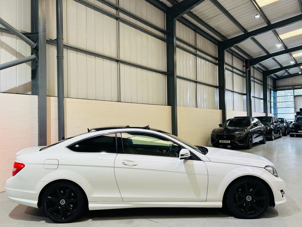 Used Mercedes-Benz C Class 2015 for sale - 76367881: Photo 12