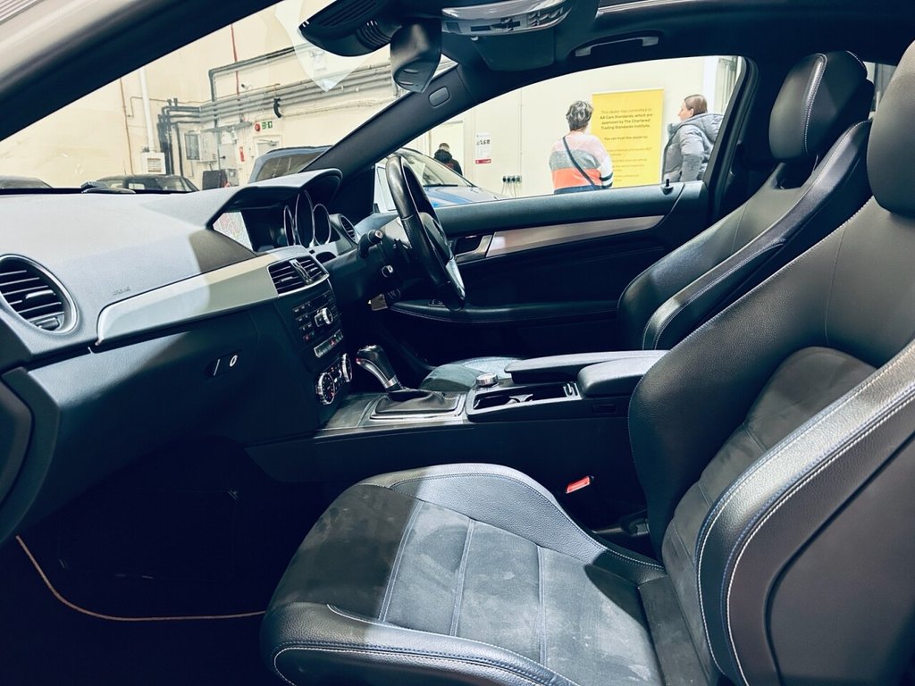 Used Mercedes-Benz C Class 2015 for sale - 76367881: Photo 16