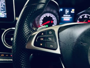 Used Mercedes-Benz GLC 2017 for sale - 79738419: Photo