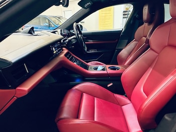 Used Porsche Taycan 2021 for sale - 76333865: Photo