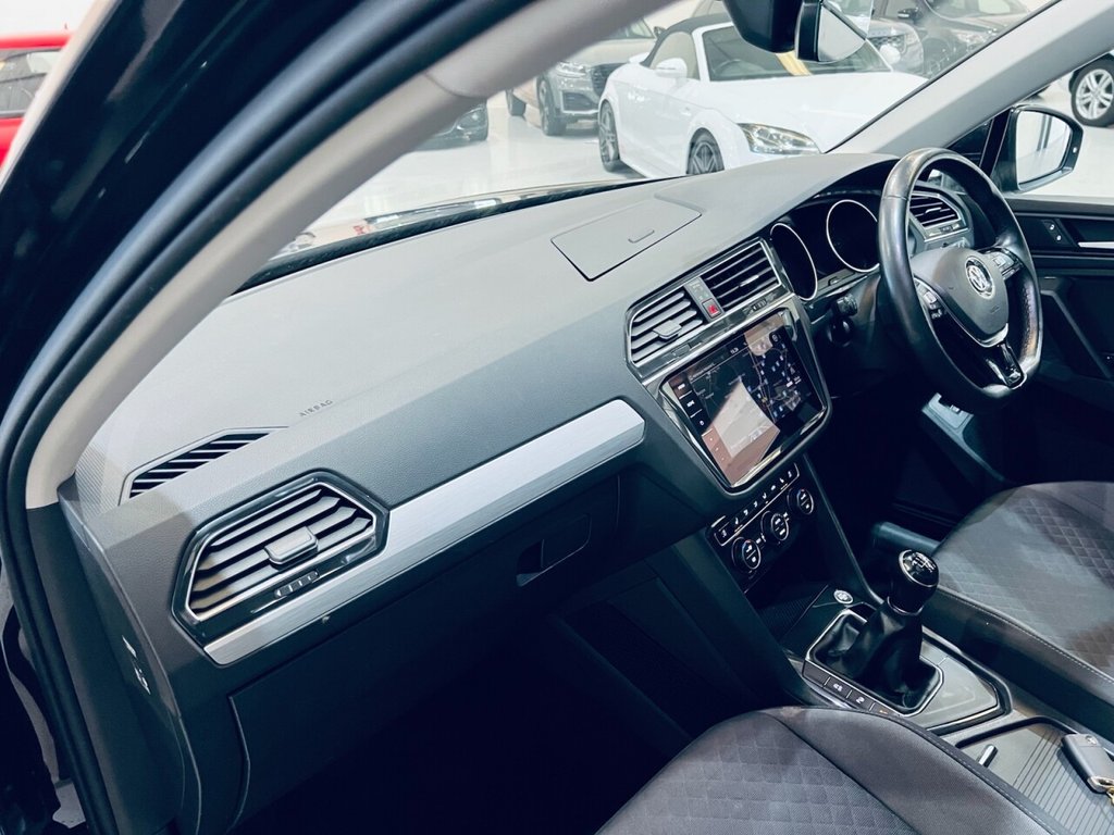 Used Volkswagen Tiguan 2019 for sale - 77748926: Photo 15