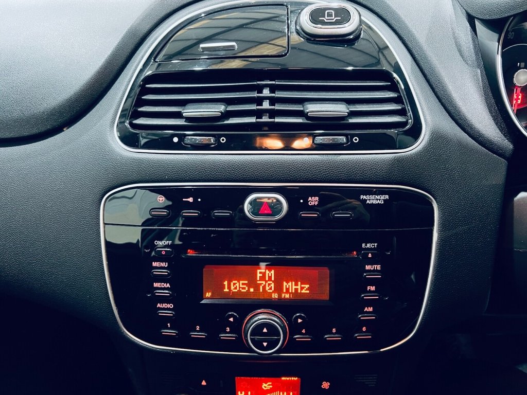 Used Fiat Punto 2016 for sale - 77647868: Photo 11