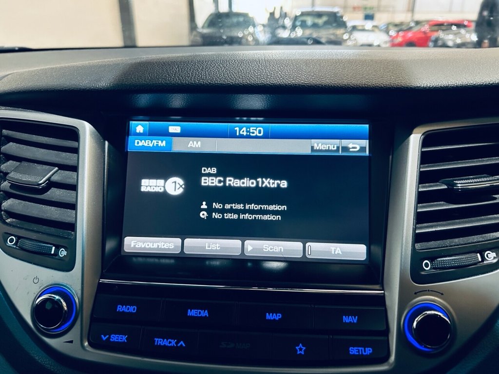 Used Hyundai TUCSON 2017 for sale - 76558582: Photo 41