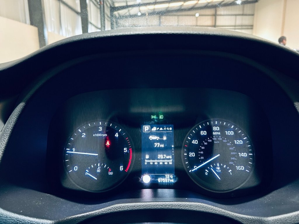 Used Hyundai TUCSON 2017 for sale - 76558582: Photo 8