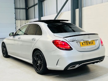 Used Mercedes-Benz C Class 2019 for sale - 79249990: Photo