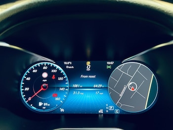 Used Mercedes-Benz C Class 2019 for sale - 79249990: Photo