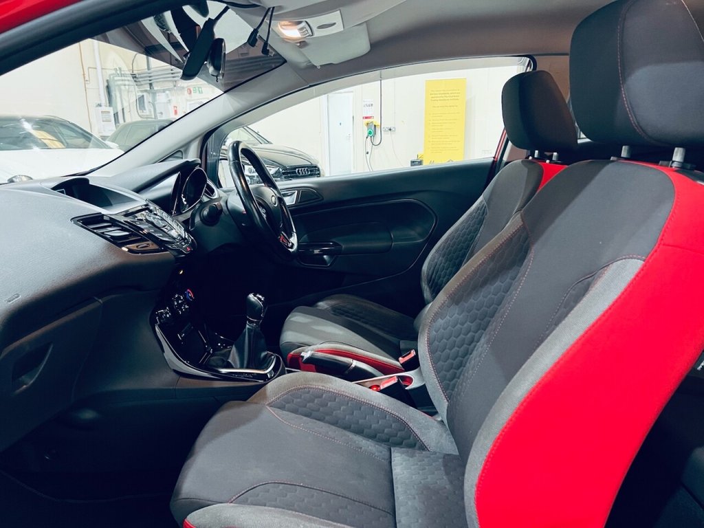 Used Ford Fiesta 2015 for sale - 77680438: Photo 14