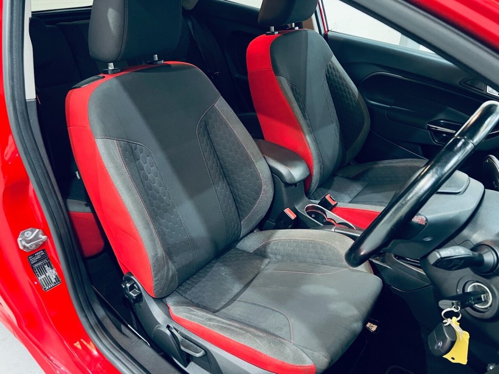 Used Ford Fiesta 2015 for sale - 77680438: Photo 16