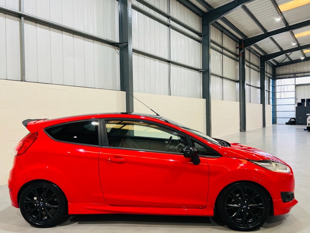 Used Ford Fiesta 2015 for sale - 77680438: Photo 7