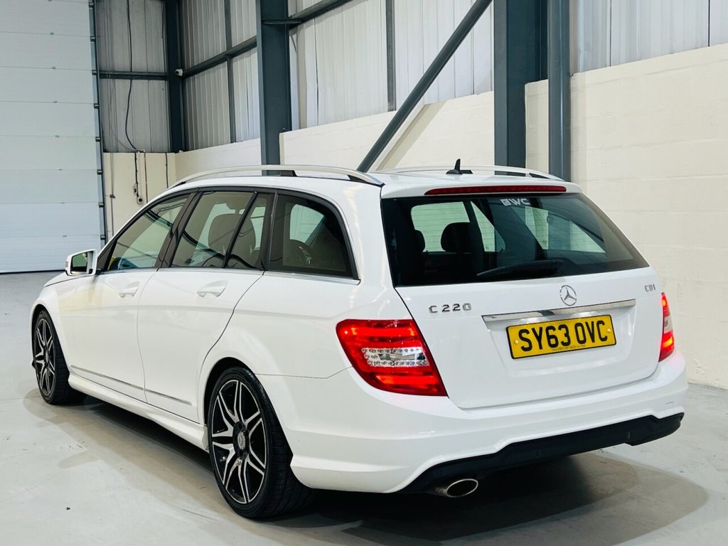 Used Mercedes-Benz C Class 2013 for sale - 78096366: Photo 2