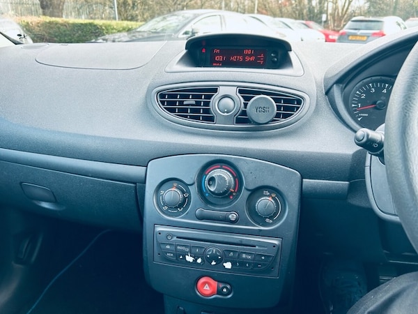 Used Renault Clio 2009 for sale - 73519433: Photo 14
