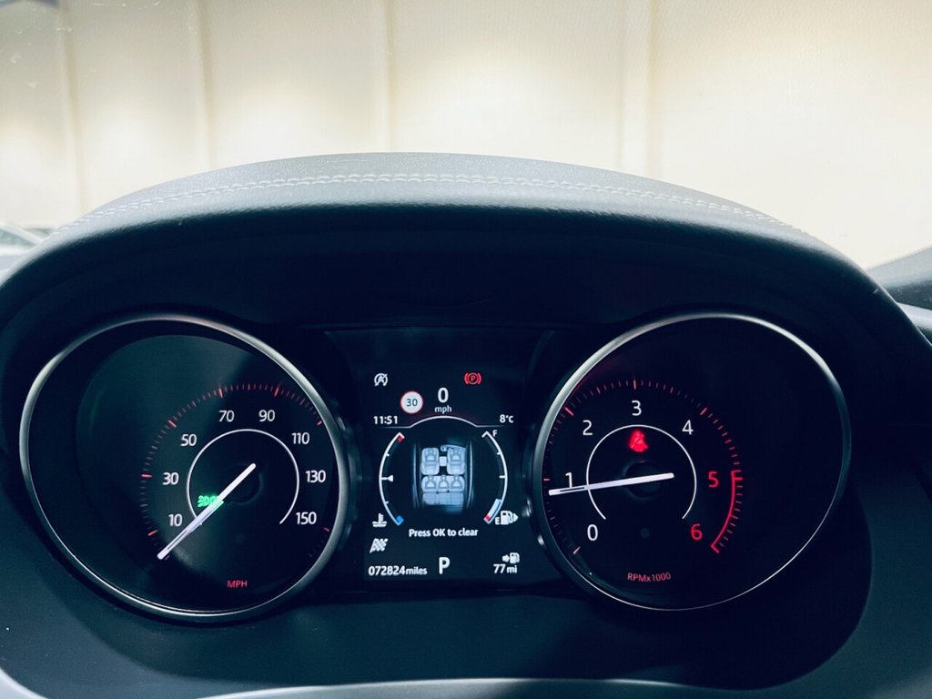 Used Jaguar E-Pace 2018 for sale - 77341408: Photo 32