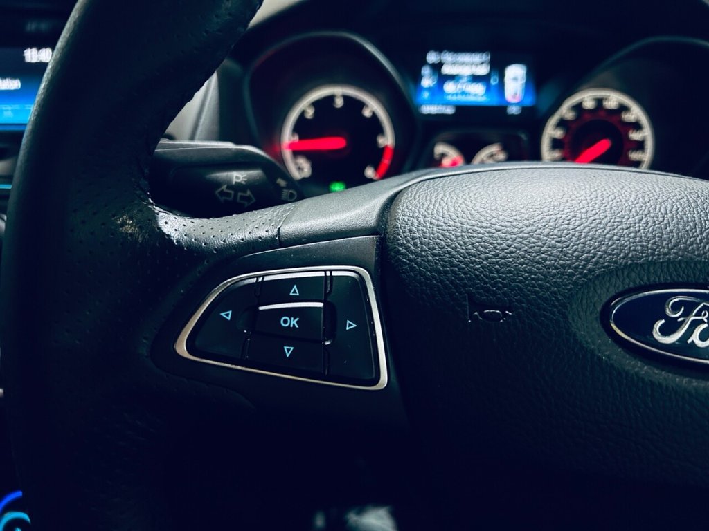 Used Ford Focus 2015 for sale - 76740407: Photo 32